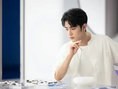 Hình ảnh Tiêu Chiến điển trai đốn tim fan hâm mộ toàn cầu