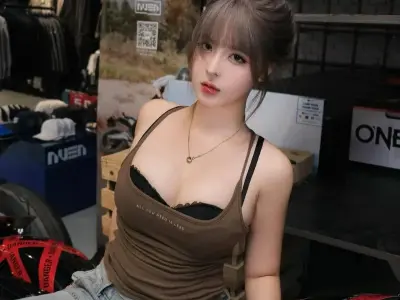 Bộ ảnh gái việt xinh đẹp biểu cảm tự nhiên và tinh tế