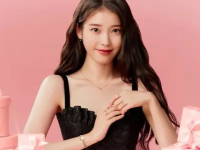 IU em gái quốc dân và biểu tượng âm nhạc hàng đầu K-Pop