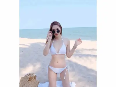 Bộ sưu tập ảnh gái mặc bikini trắng gợi cảm và đầy quyến rũ mới nhất 2026