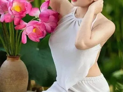 Bộ sưu tập ảnh gái xinh mặc áo yếm quyến rũ và dịu dàng nhất
