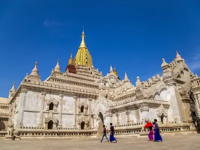 Cẩm nang kinh nghiệm thăm quan chiêm bái Đền Ananda trang nghiêm