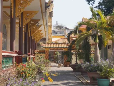 Kinh nghiệm chiêm bái chùa Huệ Nghiêm linh thiêng và thanh tịnh