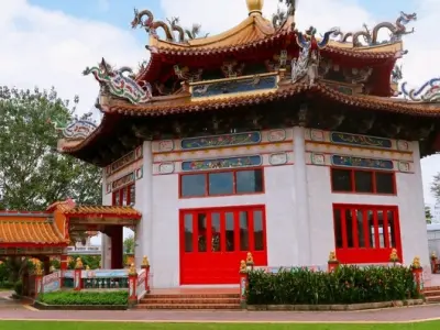 Kinh nghiệm chiêm bái chùa Kong Meng San linh thiêng tại Singapore