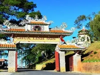 Kinh nghiệm chiêm bái Chùa Linh Sơn Đà Lạt trang nghiêm và thanh tịnh