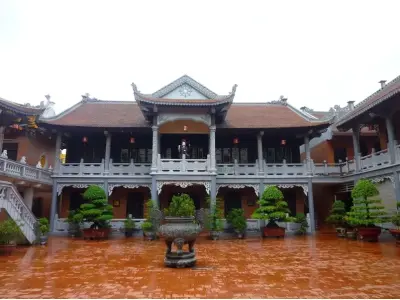 Kinh nghiệm chiêm bái chùa Vọng Cung chốn linh thiêng thành Nam