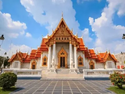 Kinh nghiệm thăm quan chiêm bái Chùa Cẩm Thạch Thái Lan thanh tịnh