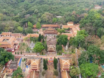 Kinh nghiệm thăm quan chiêm bái chùa Hương Tích Hà Tĩnh an toàn và thành kính