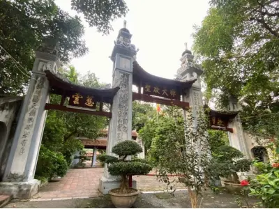 Kinh nghiệm thăm quan chiêm bái Chùa Láng an toàn và thành kính