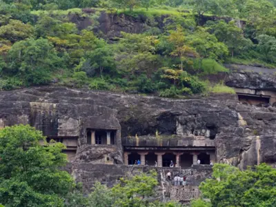 Kinh nghiệm thăm quan chiêm bái Hang động Ajanta ở Ấn Độ
