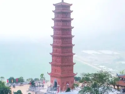 Kinh nghiệm thăm quan chiêm bái Tháp Tường Long linh thiêng tại Hải Phòng