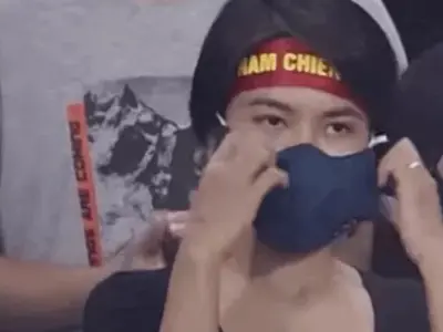 Trọn bộ hình ảnh cô gái cổ vũ bóng đá cực cháy trên khán đài năm 2026